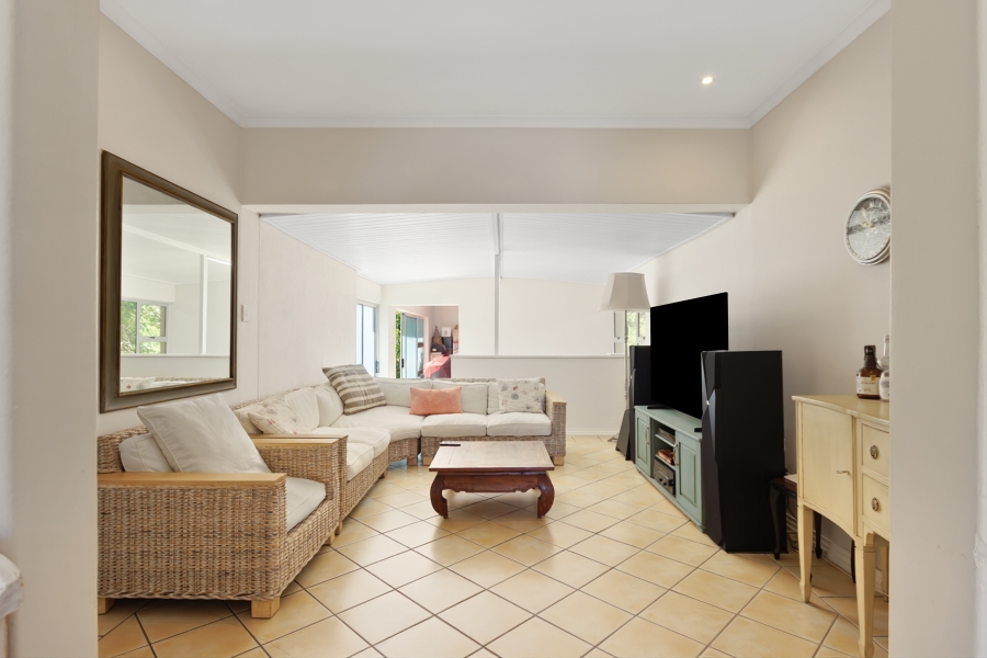 4 Bedroom Property for Sale in Morningside Western Cape